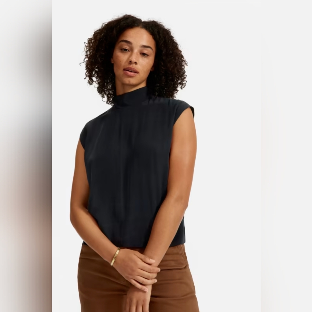 Everlane black sleeveless silk top, size 6